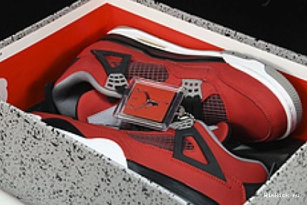 Toro 4 Bravo Jordan Retro 0712